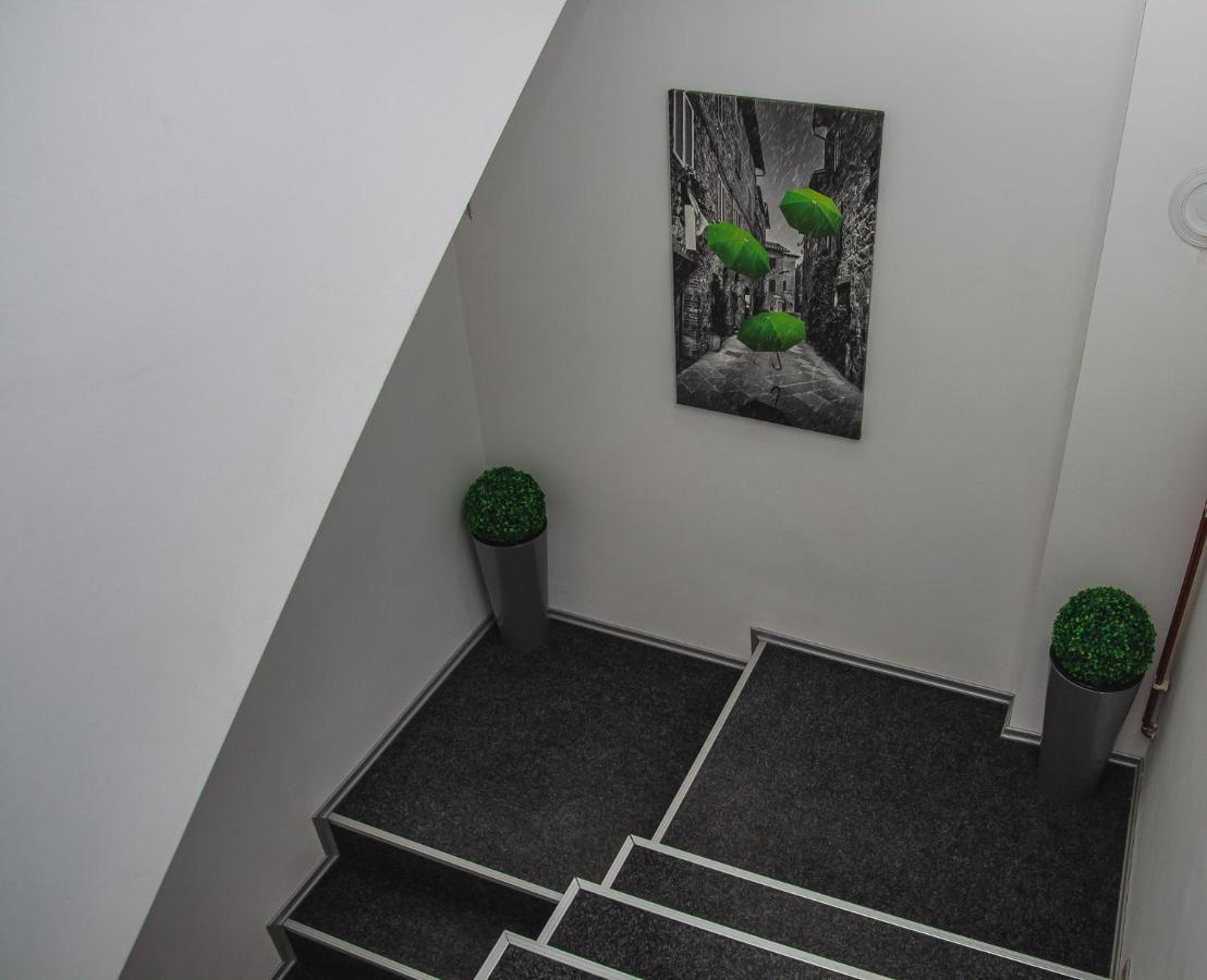 Family Apartmani Le Leskovac  Esterno foto
