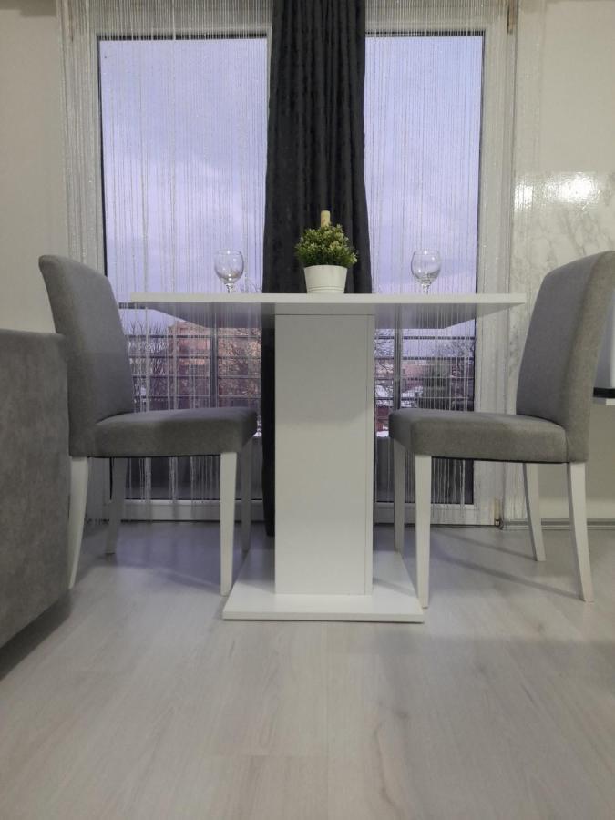 Family Apartmani Le Leskovac  Esterno foto
