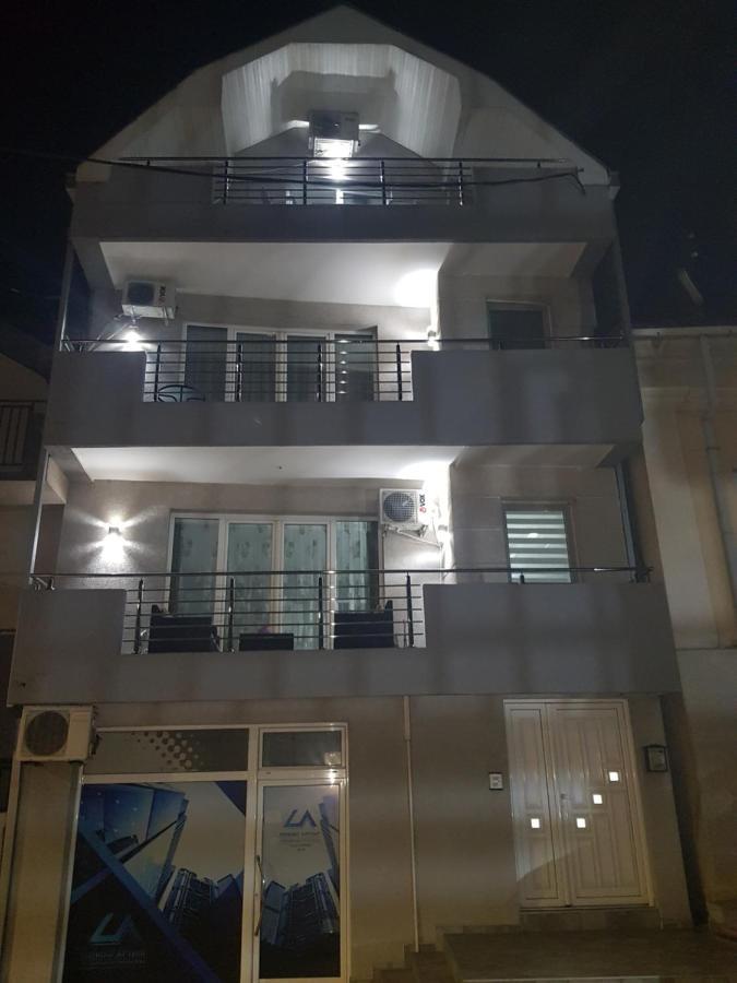 Family Apartmani Le Leskovac  Esterno foto