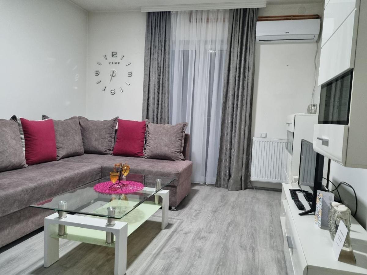 Family Apartmani Le Leskovac  Esterno foto